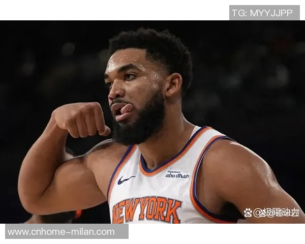 尼克斯与火箭激战正酣NBA赛场上演精彩对决引发球迷热议